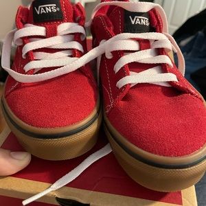 Brand New Suede Seldan Vans Chili Pepper and Gum Size 2 Youth